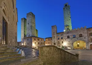 Piazza: Europe, Italy, Tuscany, San Gimignano, Piazza