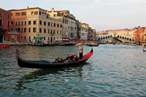 Occupation: Europe, Italy, Venice, Gondola's On the