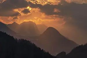 Limestone: Evening atmosphere in the Limestone Alps National