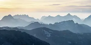 Silhouettes: Evening mood, silhouettes, dramatic mountain landscape