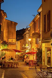 Cafe: Evening relaxing at outdoor Cafes in Greoux-les-Bains