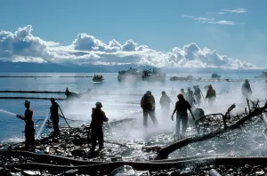 Cleanup: Exxon Valdez clean-up