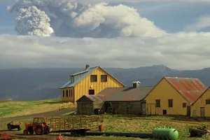 2010: Eyjafjallaj?? ?kull Ash Cloud, Iceland