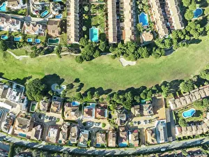 Housing: Fairway framed by housing estates at the Islantilla