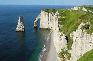 Etretat: Falaise d'aval, sea cliff, &, xc9;tretat, C&, xf4;te