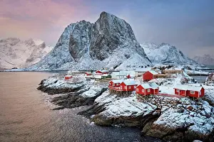 Rorbu: Famous tourist attraction Hamnoy fishing village