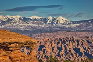 Point: Fang Arch, Dead Horse Point, Canyonlands National Park, Utah