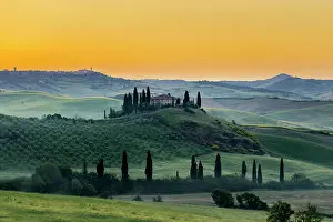 Tuscany: Farmhouse and cypresses, San Quirico d'Orcia, Val d Orcia