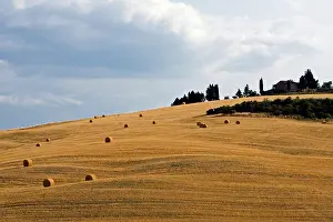 Bales: Farmhouse, Tuscany, Italy