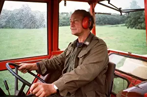 Vehicles: FARMING - Tractor driver with ear protectors