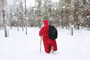 Sack: Father Christmas / Santa waking through snow landscape w