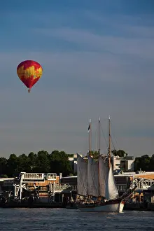 Sailing: Finland, Helsinki, Helsinki Harbor, sailing
