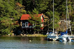 Helsinki: Finland, Helsinki. Vacation home and boats