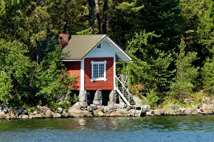Cruise: Finland, Helsinki. Vacation home on island
