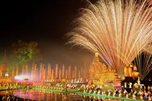 Brian Mcdairmant: Fireworks Show Loy krathong
