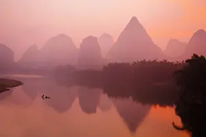 Fisherman: Fisherman on River Li at Dawn