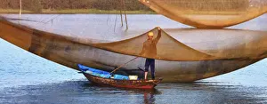 Thun: Fisherman - on the Thun Bon River near Hoi An