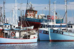 Vessels: Fishing Boat - vessels in harbour - Gillelje fishing