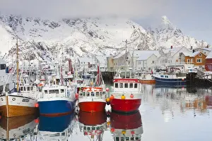 200617: Fishing boats in the habour of Henningsvaer - Lofoten