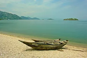 Skadar: Fishing boats at Murici beach, Lake Skadar