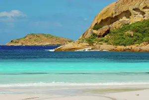 Fisherman: Fishing in Lucky Bay, Cape Le Grand National