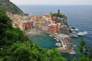 Spezia: Fishing village Vernazza, Cinque, Terre, Liguria