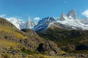 Fitz: Fitz Roy panorama - Mount Fitz Roy and Cerro Torre in autumn