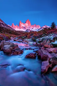 200619: Fitz Roy summit massif with snow at sunrise, Los