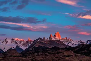 200619: Fitz Roy summit massif with snow at sunrise, Los