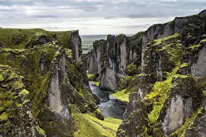 Fjadrargljufur: FjaEr rgljfur Canyon, Fjadrargljufur, deep gorge