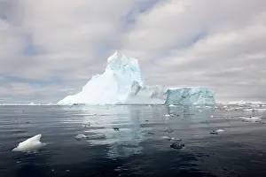 Calving: Floating Iceberg in the Ross sea