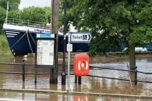 Severn: Flooding of River Severn at Upton upon Severn