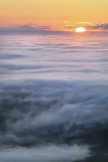 Sound: Fog over Puget Sound At sunrise seen from Olympic