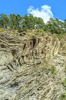 Marked: Folds very marked in flysch to Jausiers, High Ubaye