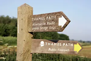 Directions: Footpath signs on the River Thame at Lechlade