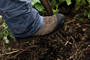 Lifestyle: Forking compost