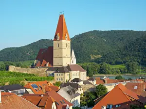 Wachau: Fortified church Maria Himmelfahrt (Assumption of