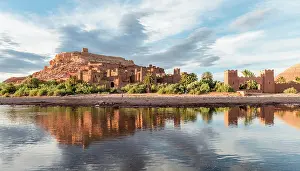 Clay: Fortified village, residences of the Kasbah Ait