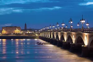 Lamp: France, Aquitaine Region, Gironde Department