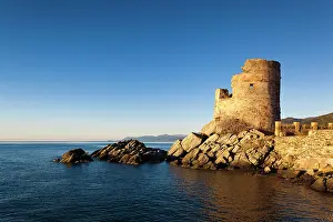 Tour: France, Corsica, Le Cap Corse, Erbalunga