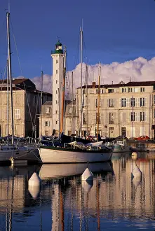 Barnes: France, La Rochelle. Bassin a Flot, lighthouse
