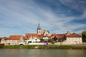 Champagne: France, Marne, Champagne Region, Damery