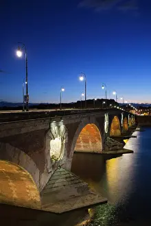 Garonne: France, Midi-Pyrenees Region, Haute-Garonne