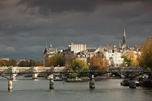 Cite: France, Paris, Seine River and Ile de la