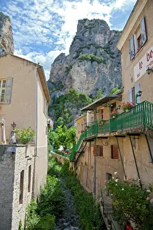 Railing: France, Provence, Moustiers-Ste-Marie. Steep