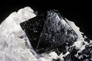 Octahedral: Franklinite from Franklin, New Jersey
