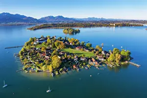 Foothills: Fraueninsel, Frauenchiemsee, behind Krautinsel and