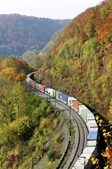 Freight: Freight train on rails, Geislinger Steige between