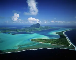 Society: FRENCH POLYNESIA, Bora Bora