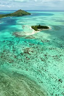 Gerometta: French Polynesia. Bora Bora aerial. Motu